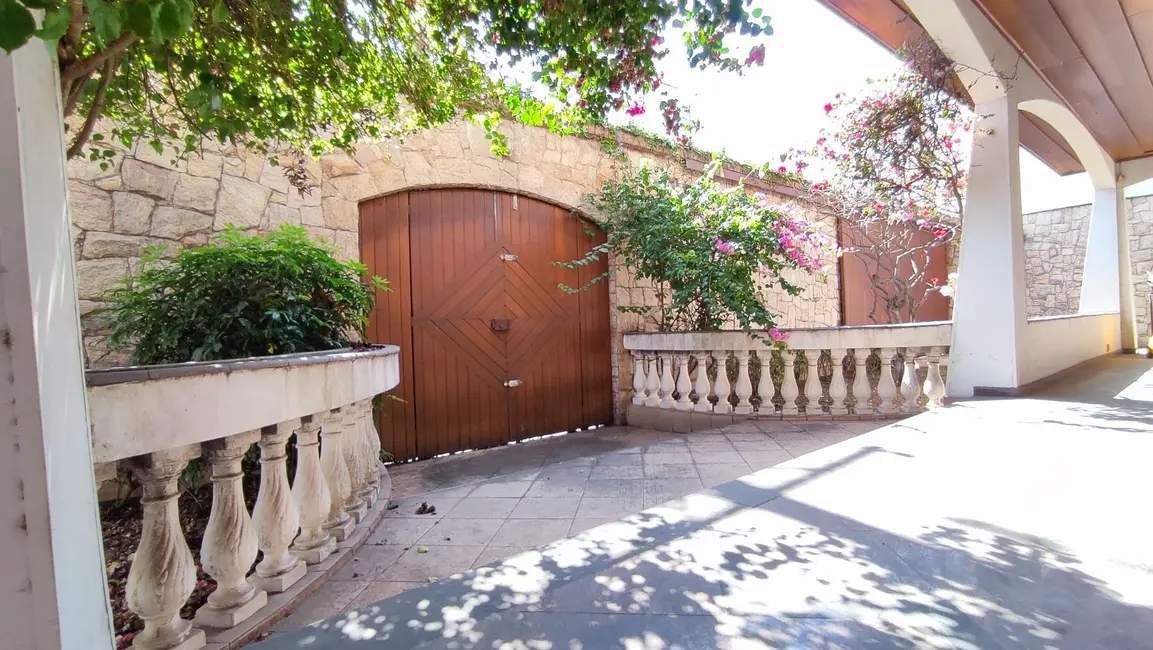 Foto 4 de Casa com 4 quartos à venda e para alugar, 1050m2 em Vila Moinho Velho, São Paulo - SP