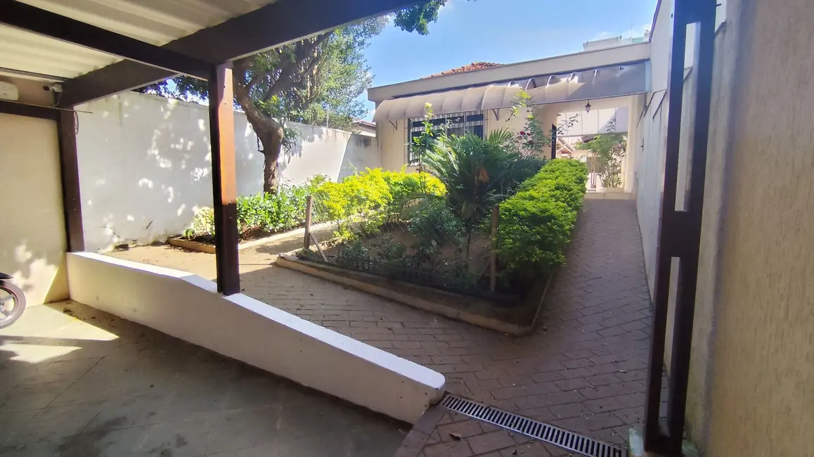 Foto 1 de Casa com 3 quartos à venda, 290m2 em Vila Gumercindo, São Paulo - SP