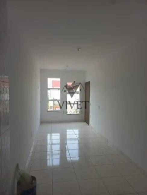 Foto 2 de Casa com 2 quartos à venda, 150m2 em Aracoiaba Da Serra - SP