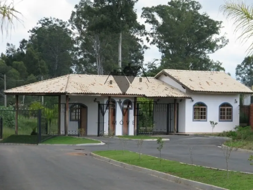 Foto 1 de Terreno / Lote à venda, 1000m2 em Aracoiaba Da Serra - SP