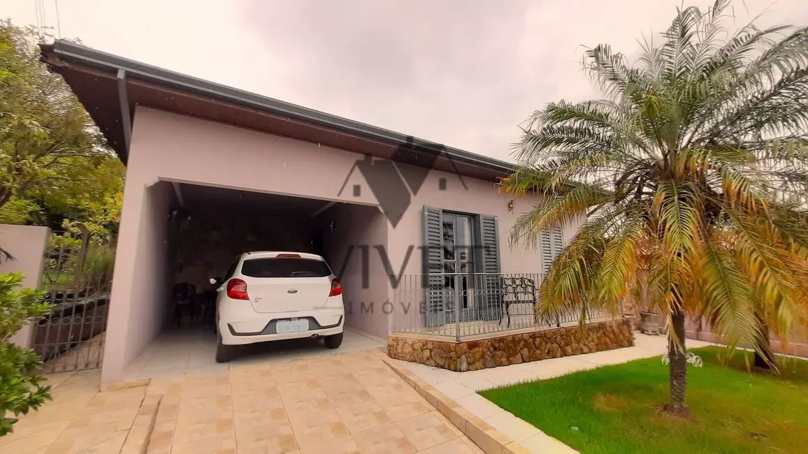 Foto 2 de Casa com 2 quartos à venda, 214m2 em Conchas - SP