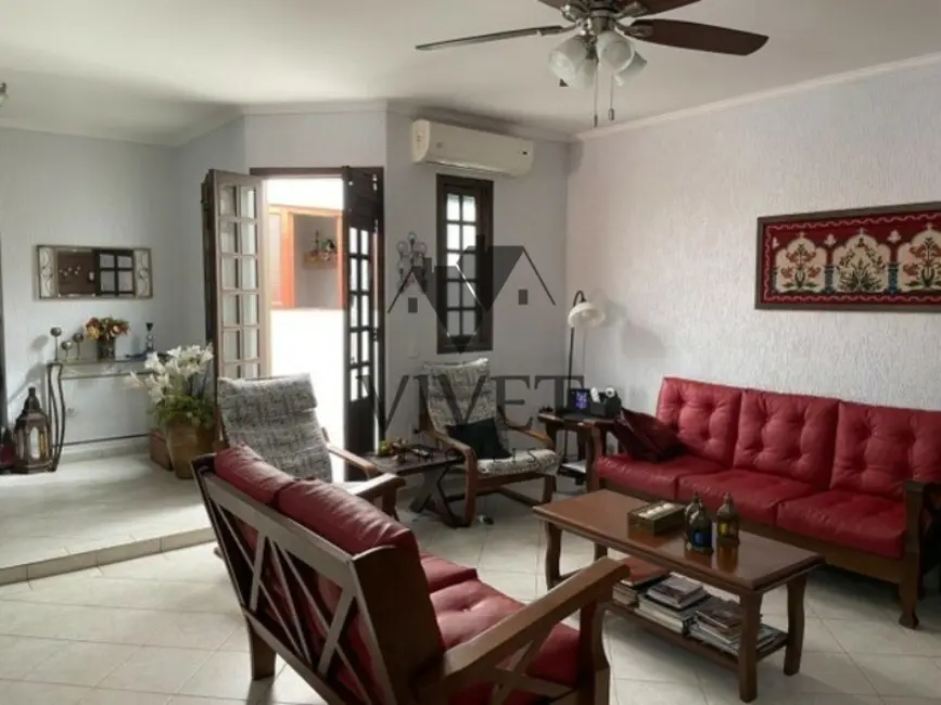 Foto 1 de Chácara com 4 quartos à venda, 1700m2 em Caguassu, Sorocaba - SP