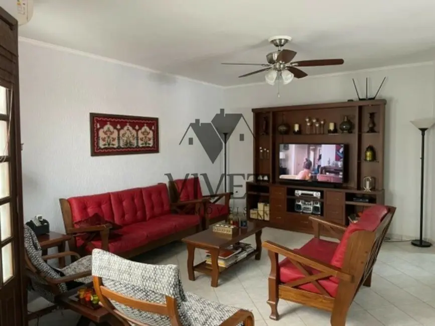 Chácara com 4 quartos à venda, 1700m2 em Caguassu, Sorocaba - SP - imagem 3 Foto 3 de Chácara com 4 quartos à venda, 1700m2 em Caguassu, Sorocaba - SP