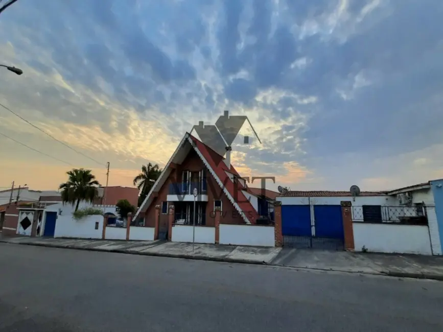 Casa com 3 quartos à venda, 400m2 em Jardim São Paulo, Sorocaba - SP - imagem 1 Foto 1 de Casa com 3 quartos à venda, 400m2 em Jardim São Paulo, Sorocaba - SP