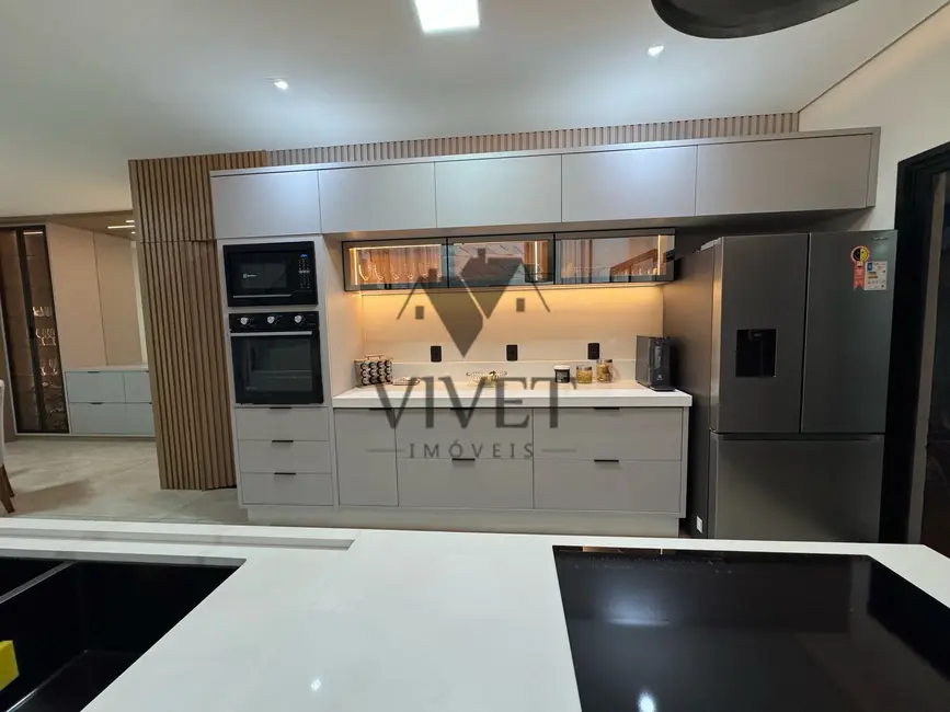 Casa de Condomínio com 3 quartos à venda, 270m2 em Cajuru do Sul, Sorocaba - SP - imagem 8 Foto 8 de Casa de Condomínio com 3 quartos à venda, 270m2 em Cajuru do Sul, Sorocaba - SP