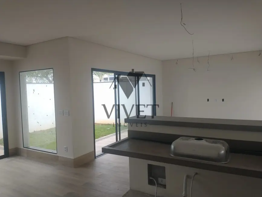 Foto 3 de Casa de Condomínio com 3 quartos à venda, 168m2 em Cajuru do Sul, Sorocaba - SP