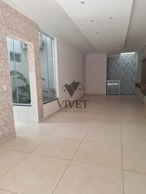 Casa de Condomínio com 4 quartos à venda, 181m2 em Sorocaba - SP - imagem 3 Foto 3 de Casa de Condomínio com 4 quartos à venda, 181m2 em Sorocaba - SP