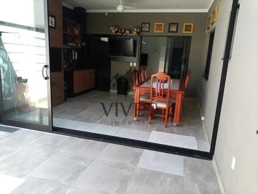 Casa de Condomínio com 3 quartos à venda, 177m2 em Wanel Ville, Sorocaba - SP - imagem 5 Foto 5 de Casa de Condomínio com 3 quartos à venda, 177m2 em Wanel Ville, Sorocaba - SP