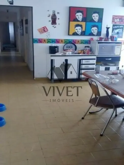 Casa com 3 quartos à venda, 237m2 em Centro, Sorocaba - SP - imagem 3 Foto 3 de Casa com 3 quartos à venda, 237m2 em Centro, Sorocaba - SP