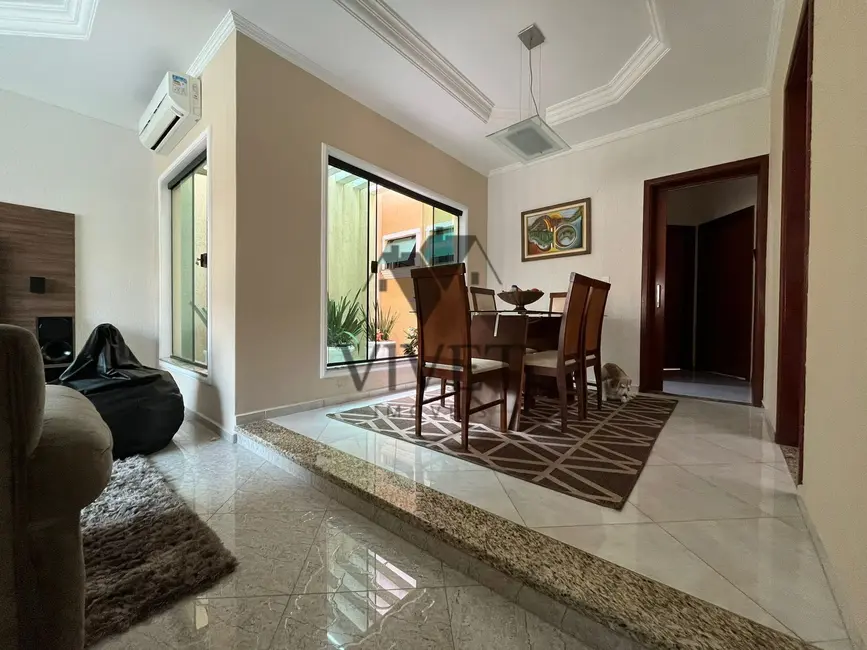 Casa com 3 quartos à venda, 182m2 em Central Parque Sorocaba, Sorocaba - SP - imagem 2 Foto 2 de Casa com 3 quartos à venda, 182m2 em Central Parque Sorocaba, Sorocaba - SP