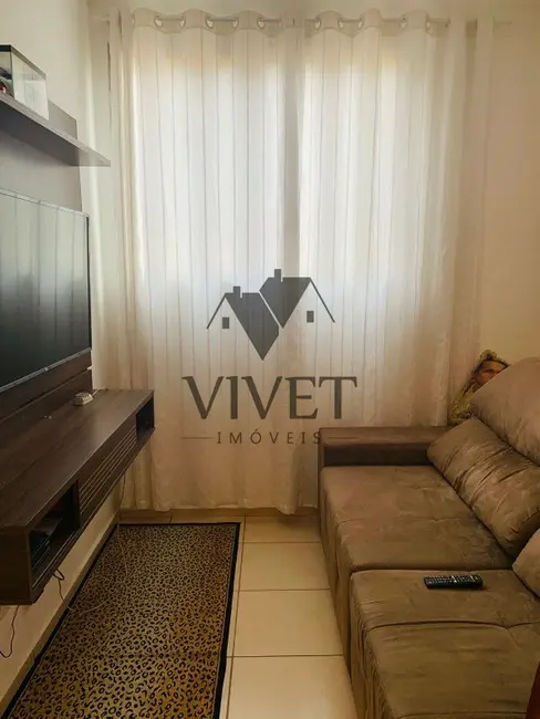 Foto 2 de Apartamento com 2 quartos à venda, 48m2 em Jardim Vera Cruz, Sorocaba - SP