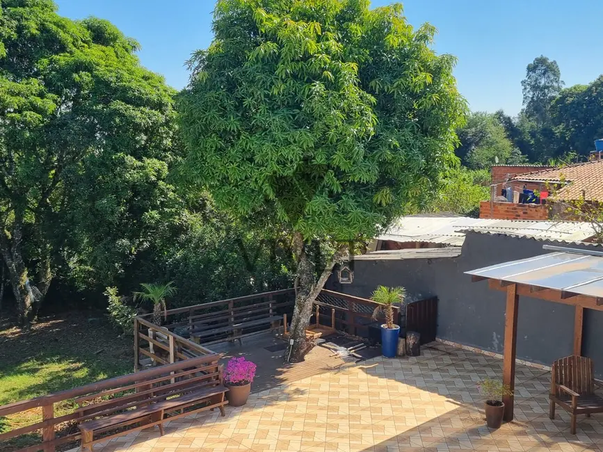 Foto 2 de Chácara com 3 quartos à venda, 1500m2 em Centro, Aracoiaba Da Serra - SP