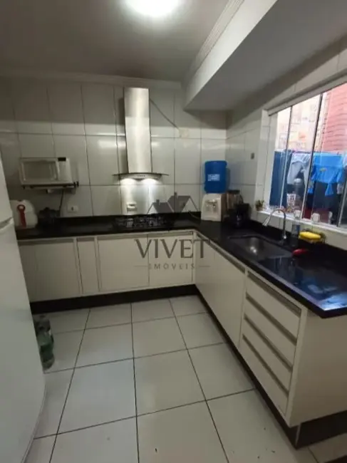 Foto 3 de Casa de Condomínio com 2 quartos à venda, 66m2 em Éden, Sorocaba - SP