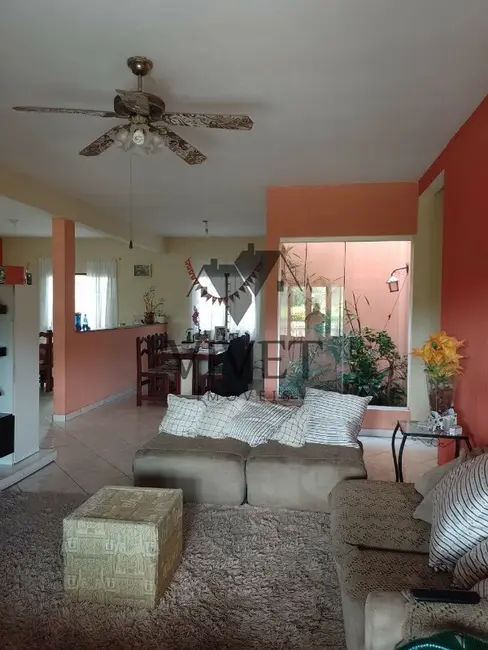 Chácara com 4 quartos à venda, 5100m2 em Aracoiaba Da Serra - SP - imagem 2 Foto 2 de Chácara com 4 quartos à venda, 5100m2 em Aracoiaba Da Serra - SP