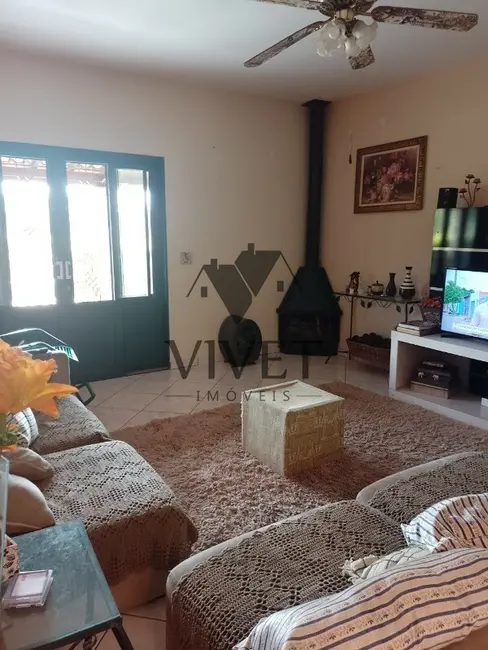 Chácara com 4 quartos à venda, 5100m2 em Aracoiaba Da Serra - SP - imagem 1 Foto 1 de Chácara com 4 quartos à venda, 5100m2 em Aracoiaba Da Serra - SP