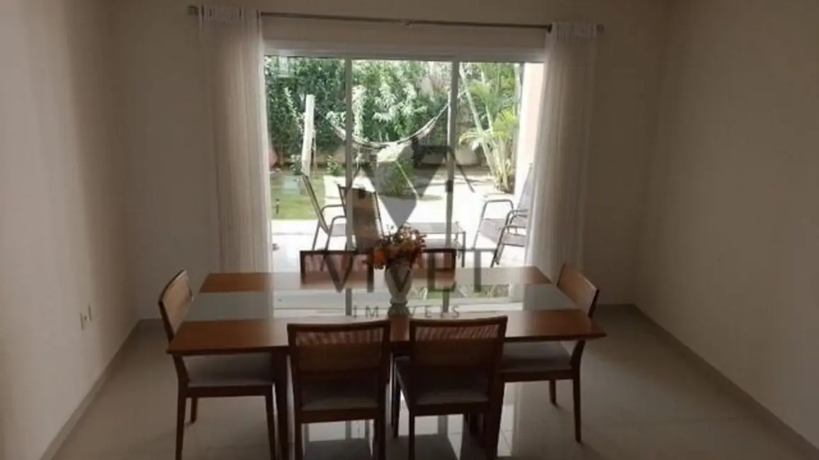 Foto 3 de Casa de Condomínio com 3 quartos à venda, 220m2 em Chácaras Reunidas São Jorge, Sorocaba - SP