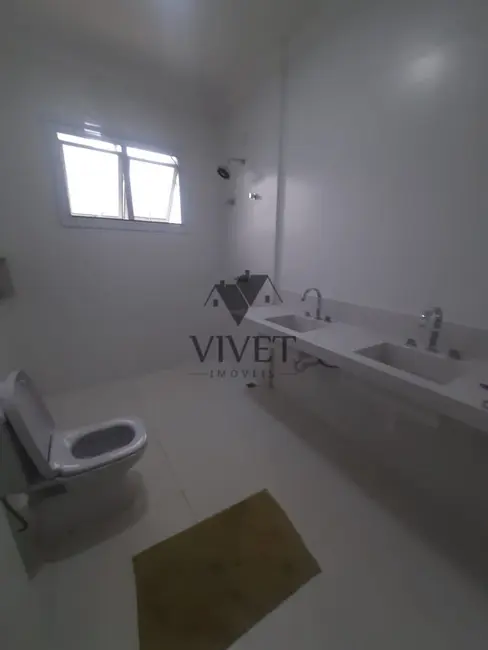 Foto 8 de Casa de Condomínio com 3 quartos à venda, 230m2 em Aracoiaba Da Serra - SP