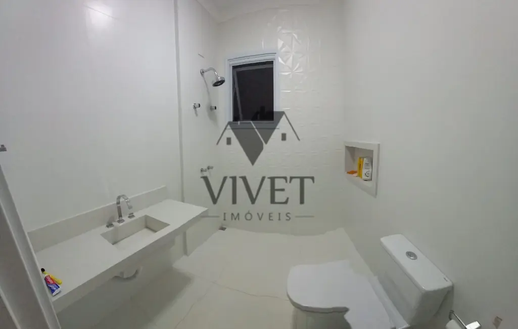 Foto 9 de Casa de Condomínio com 3 quartos à venda, 230m2 em Aracoiaba Da Serra - SP