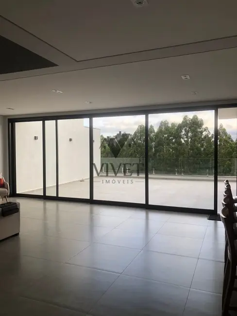 Foto 4 de Casa de Condomínio com 3 quartos à venda, 253m2 em Salto De Pirapora - SP