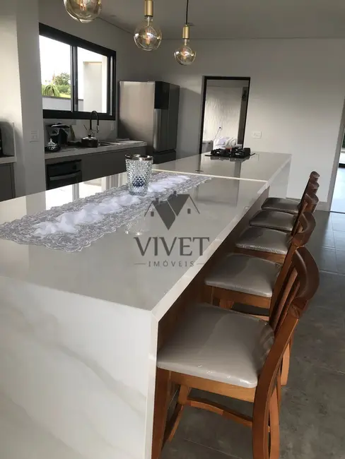 Foto 7 de Casa de Condomínio com 3 quartos à venda, 253m2 em Salto De Pirapora - SP