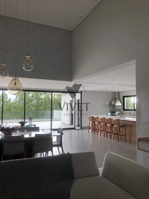 Foto 5 de Casa de Condomínio com 3 quartos à venda, 253m2 em Salto De Pirapora - SP