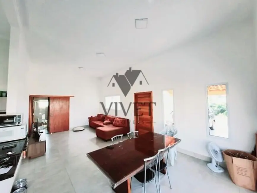 Foto 3 de Casa de Condomínio com 3 quartos à venda, 152m2 em Aracoiaba Da Serra - SP