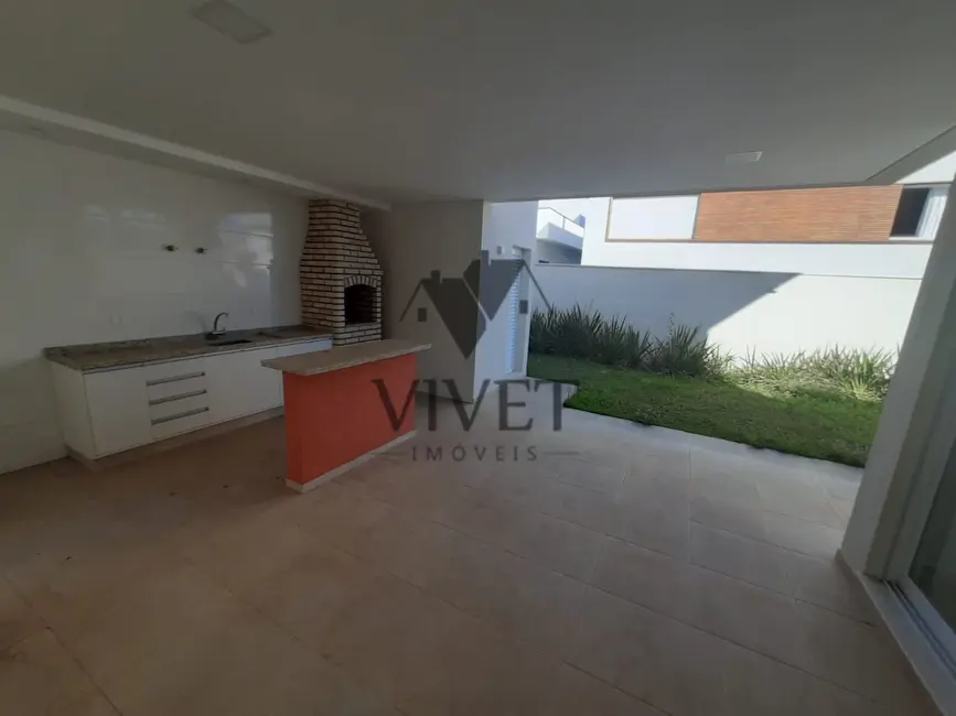 Casa de Condomínio com 3 quartos à venda, 250m2 em Sorocaba - SP - imagem 9 Foto 9 de Casa de Condomínio com 3 quartos à venda, 250m2 em Sorocaba - SP