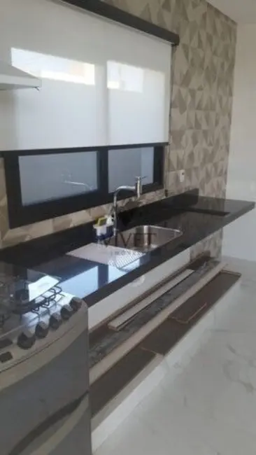 Casa de Condomínio com 3 quartos à venda, 260m2 em Sorocaba - SP - imagem 3 Foto 3 de Casa de Condomínio com 3 quartos à venda, 260m2 em Sorocaba - SP
