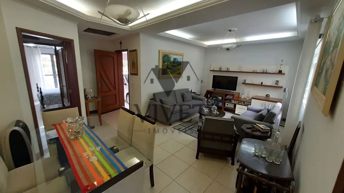 Foto 3 de Casa com 2 quartos à venda, 214m2 em Conchas - SP