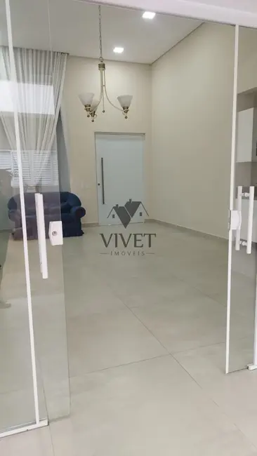 Casa de Condomínio com 3 quartos à venda, 167m2 em Granja Olga II, Sorocaba - SP - imagem 3 Foto 3 de Casa de Condomínio com 3 quartos à venda, 167m2 em Granja Olga II, Sorocaba - SP