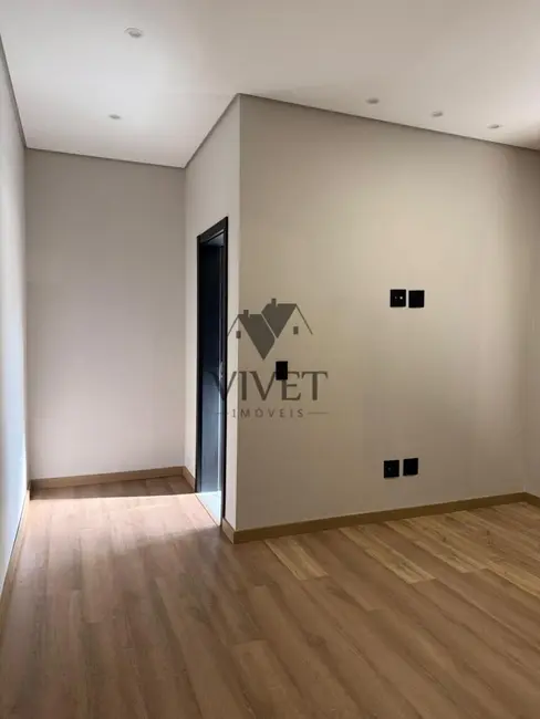 Casa de Condomínio com 2 quartos à venda, 110m2 em Cajuru do Sul, Sorocaba - SP - imagem 4 Foto 4 de Casa de Condomínio com 2 quartos à venda, 110m2 em Cajuru do Sul, Sorocaba - SP