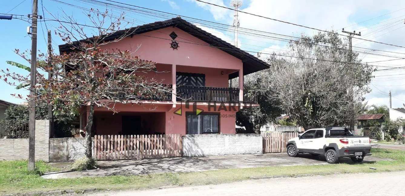 Foto 1 de Sobrado com 6 quartos à venda, 384m2 em Nereidas, Guaratuba - PR