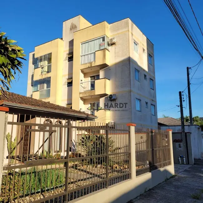 Foto 2 de Apartamento com 2 quartos para alugar, 55m2 em Costa e Silva, Joinville - SC