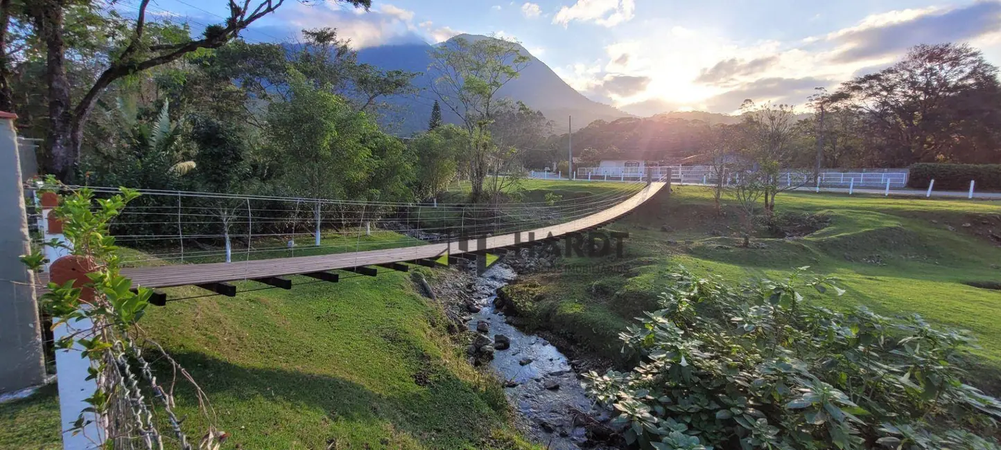 Chácara com 3 quartos para alugar, 2441m2 em Joinville - SC - imagem 1 Foto 1 de Chácara com 3 quartos para alugar, 2441m2 em Joinville - SC