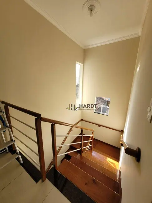 Foto 5 de Sobrado com 3 quartos à venda, 519m2 em Rio Bonito (Pirabeiraba), Joinville - SC