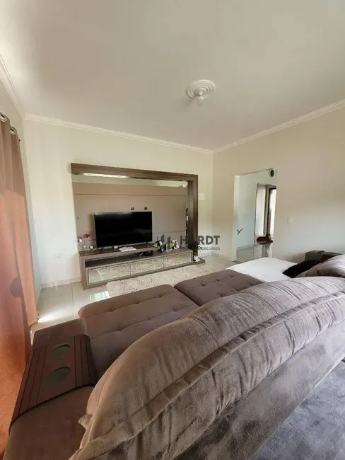 Foto 4 de Sobrado com 3 quartos à venda, 519m2 em Rio Bonito (Pirabeiraba), Joinville - SC