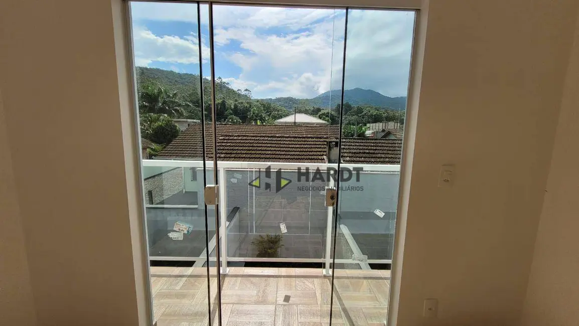 Casa de Condomínio com 2 quartos para alugar, 71m2 em Rio Bonito (Pirabeiraba), Joinville - SC - imagem 5 Foto 5 de Casa de Condomínio com 2 quartos para alugar, 71m2 em Rio Bonito (Pirabeiraba), Joinville - SC