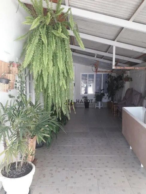 Foto 4 de Casa com 3 quartos à venda, 360m2 em Paranaguamirim, Joinville - SC