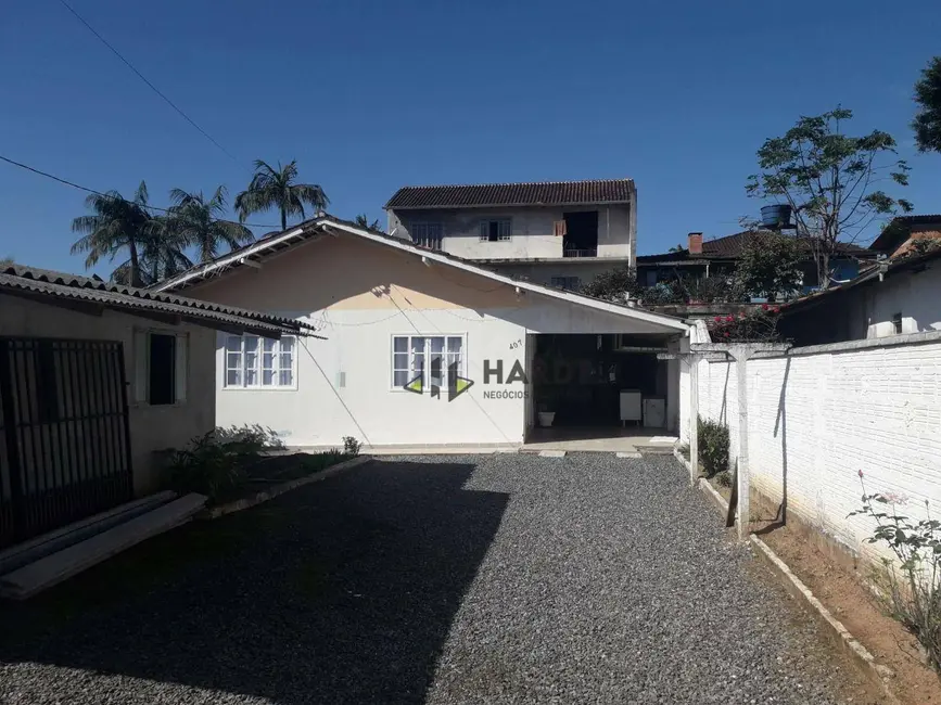 Foto 2 de Casa com 3 quartos à venda, 360m2 em Paranaguamirim, Joinville - SC