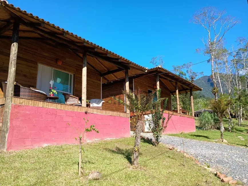 Foto 2 de Chácara com 5 quartos à venda, 312m2 em Guaratuba - PR