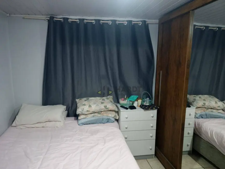 Foto 5 de Casa com 3 quartos à venda, 420m2 em Joinville - SC