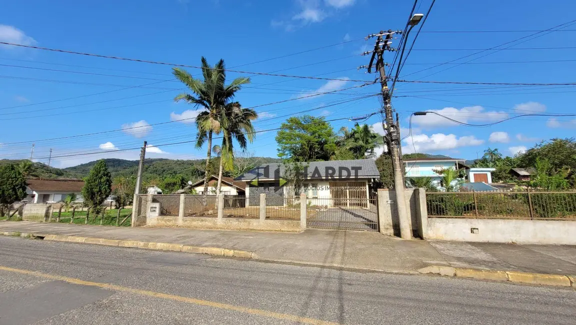 Foto 1 de Casa com 3 quartos à venda, 967m2 em Rio Bonito (Pirabeiraba), Joinville - SC