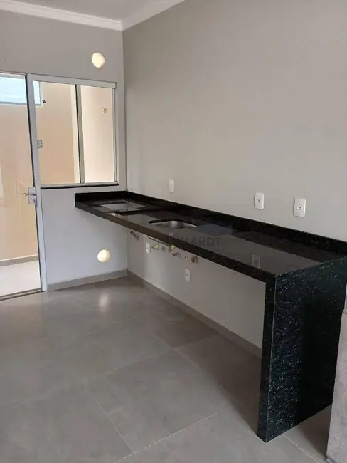 Foto 4 de Casa com 2 quartos à venda, 62m2 em Joinville - SC