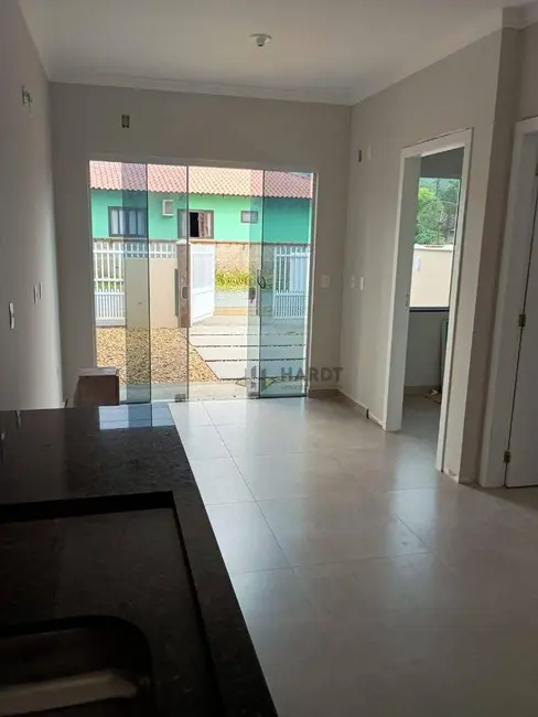 Foto 3 de Casa com 2 quartos à venda, 62m2 em Joinville - SC