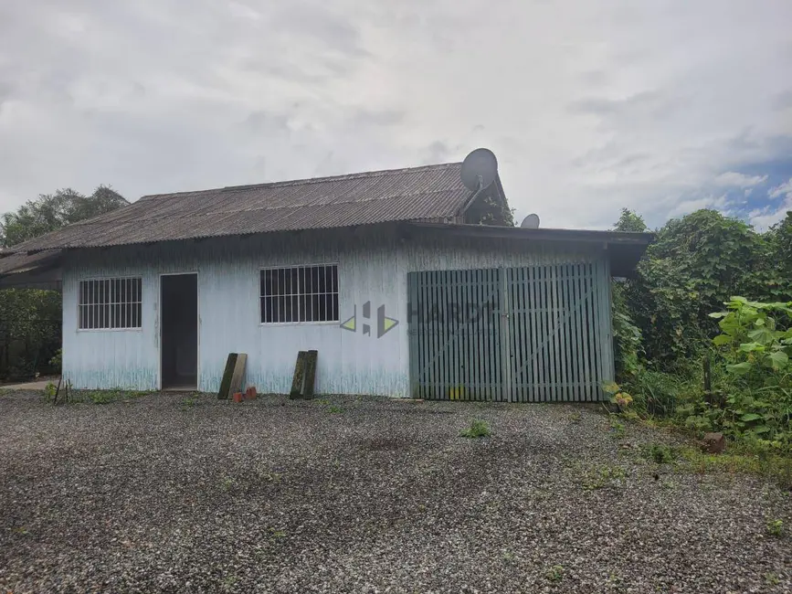 Foto 1 de Casa com 2 quartos para alugar, 505m2 em Joinville - SC