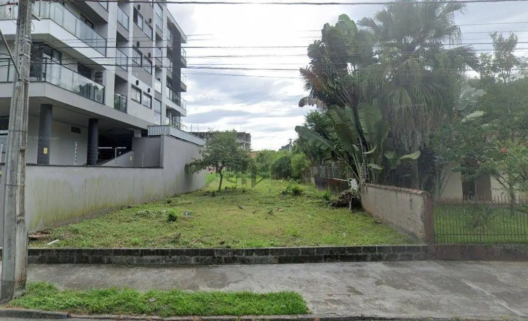 Foto 1 de Terreno / Lote à venda, 577m2 em Saguaçu, Joinville - SC