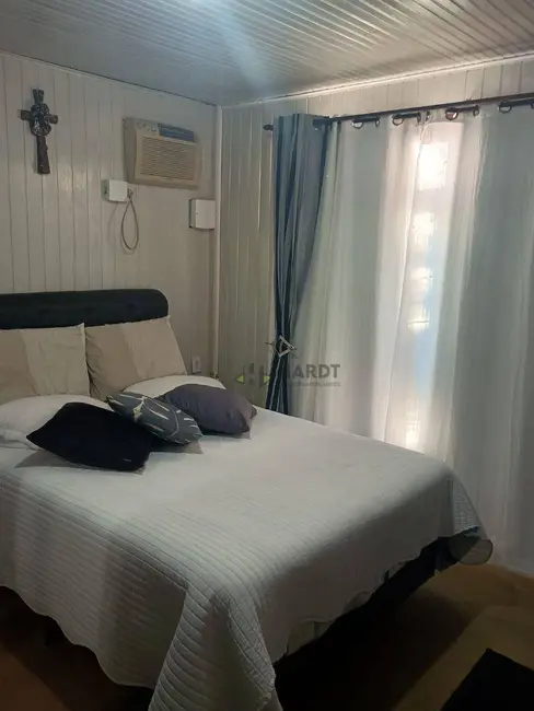 Foto 7 de Casa com 3 quartos à venda, 360m2 em Iririú, Joinville - SC