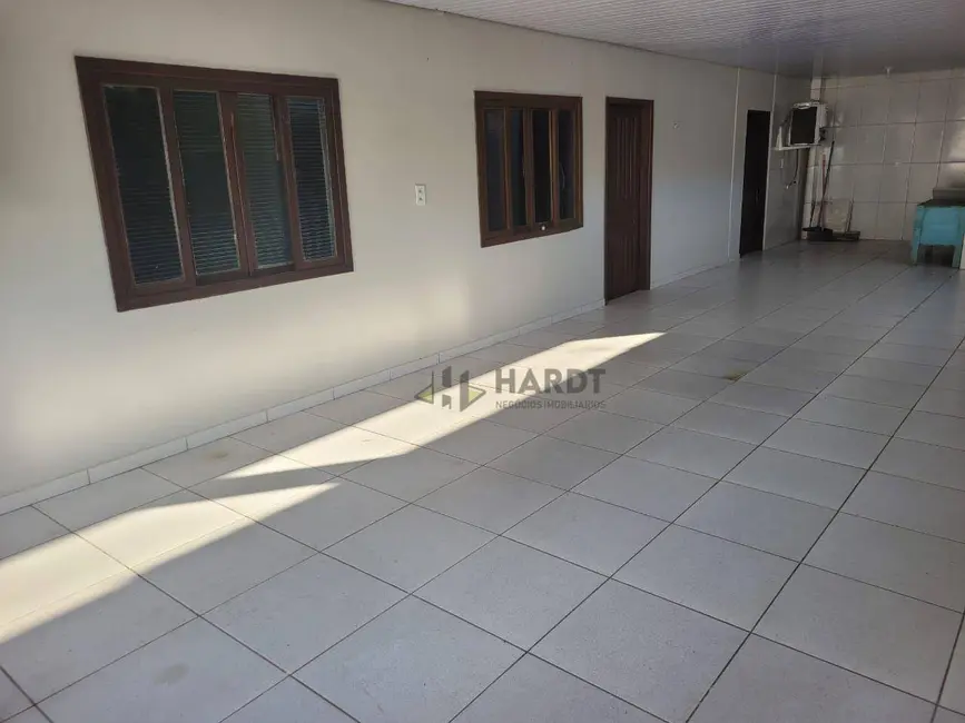 Foto 2 de Casa com 1 quarto para alugar, 108m2 em Rio Bonito (Pirabeiraba), Joinville - SC