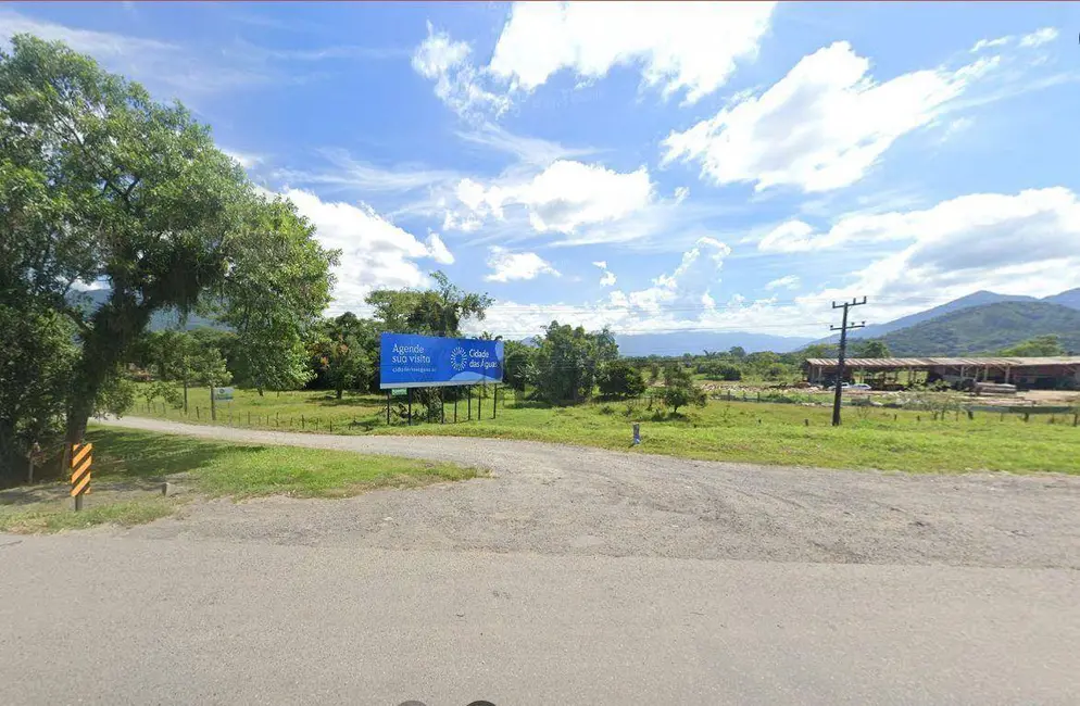 Foto 2 de Terreno / Lote à venda, 24500m2 em Joinville - SC