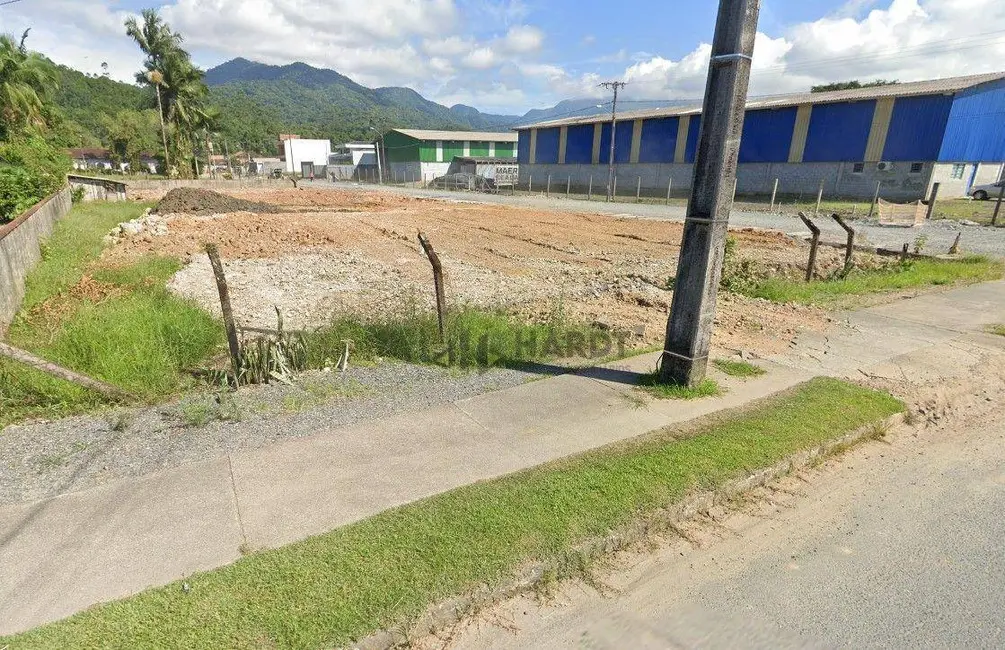 Foto 2 de Terreno / Lote à venda, 1360m2 em Joinville - SC